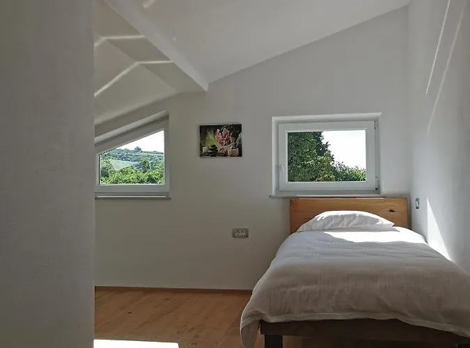 Casa Tijola Apartment *