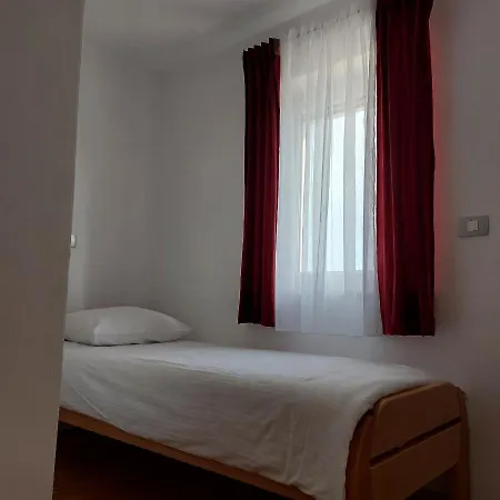 Casa Tijola דירה